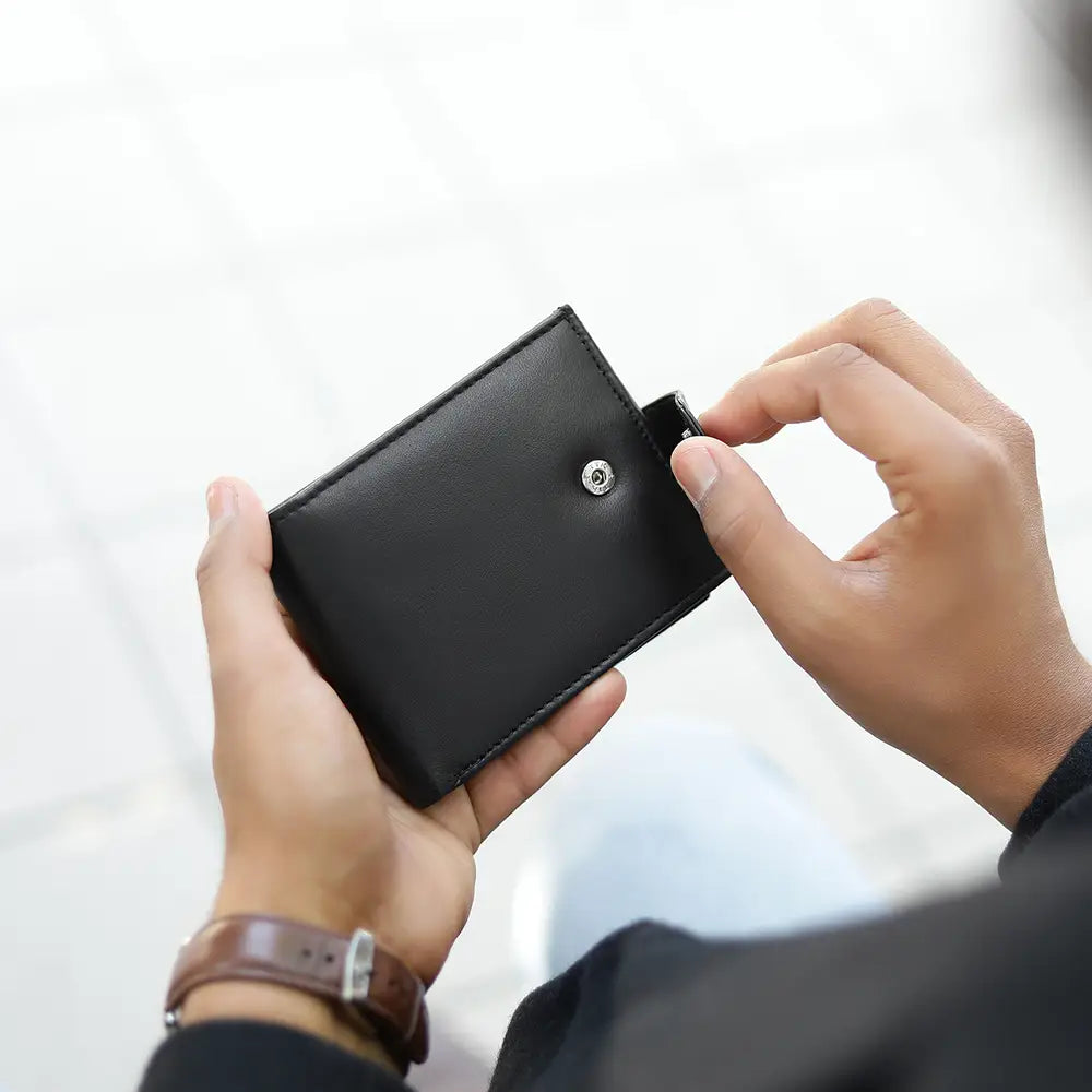 Trifold basic leather wallet 27 07