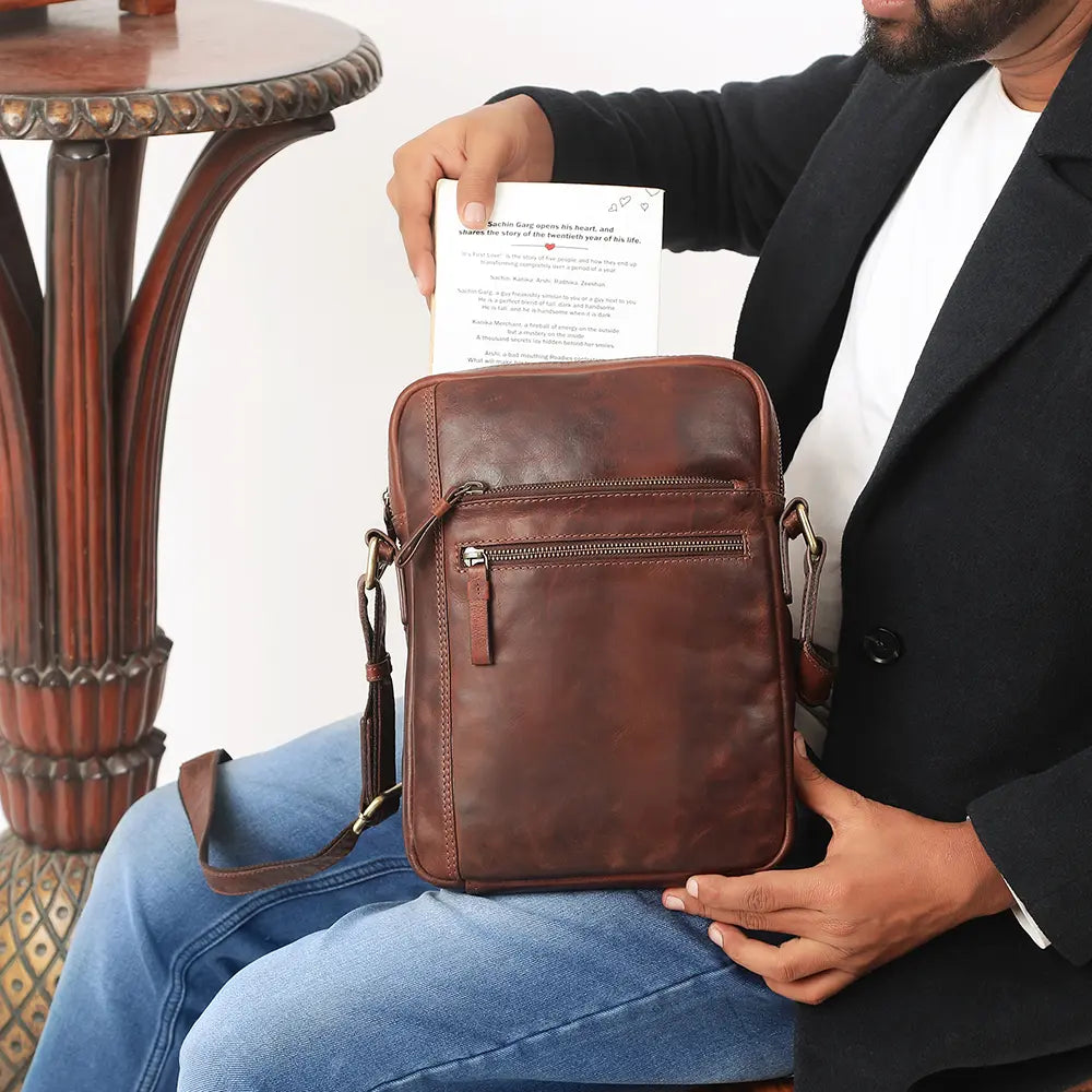 Leather iPad Tablet Bag 1652 01