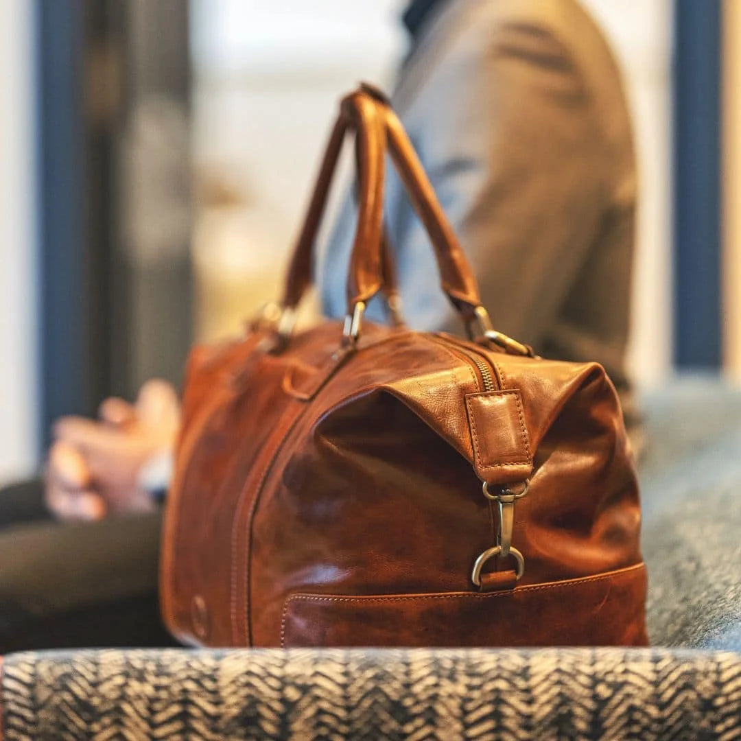 Orion Holdall 2005COG (3)