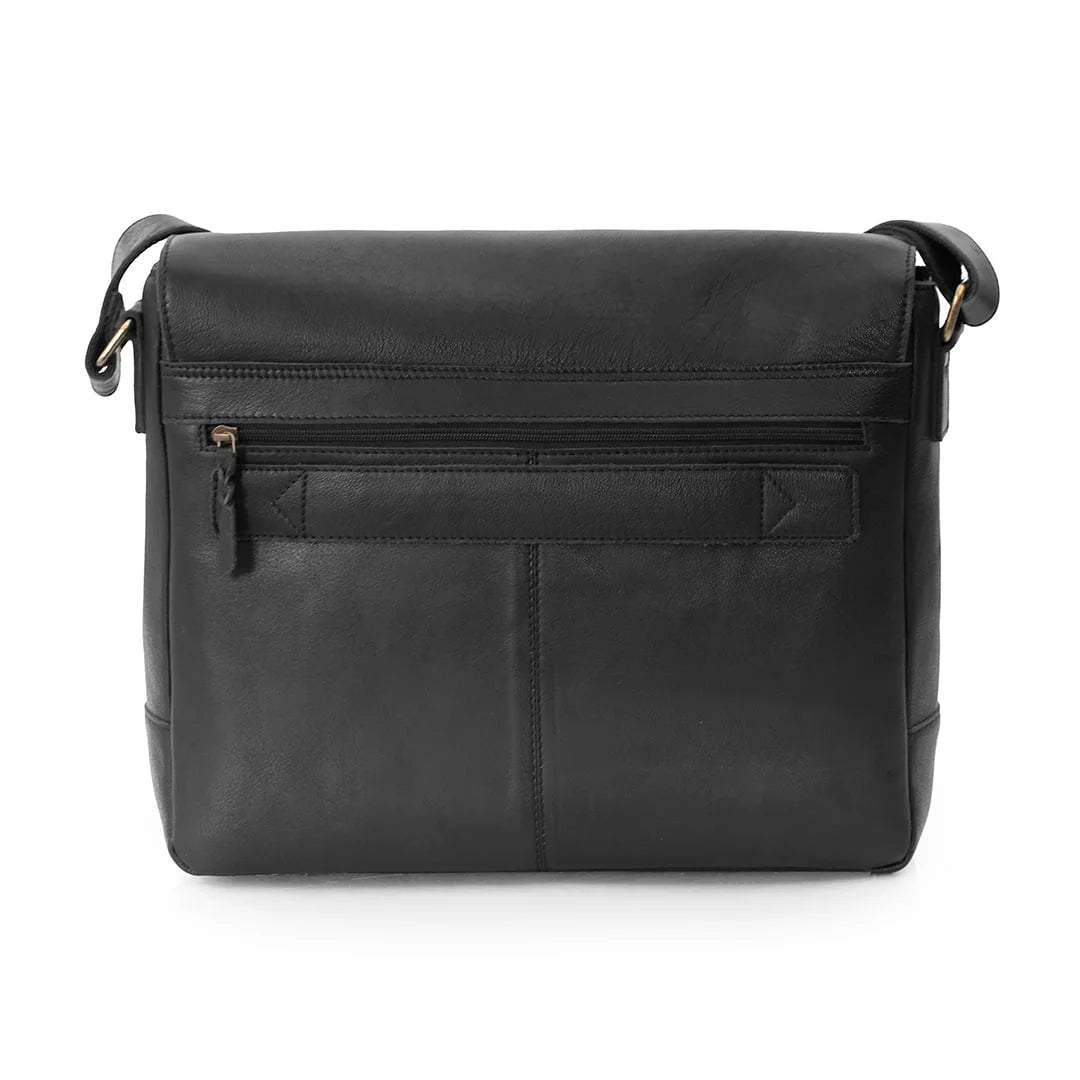 large leather holdall. back view. Trolley Strap. Back zipped pocket.