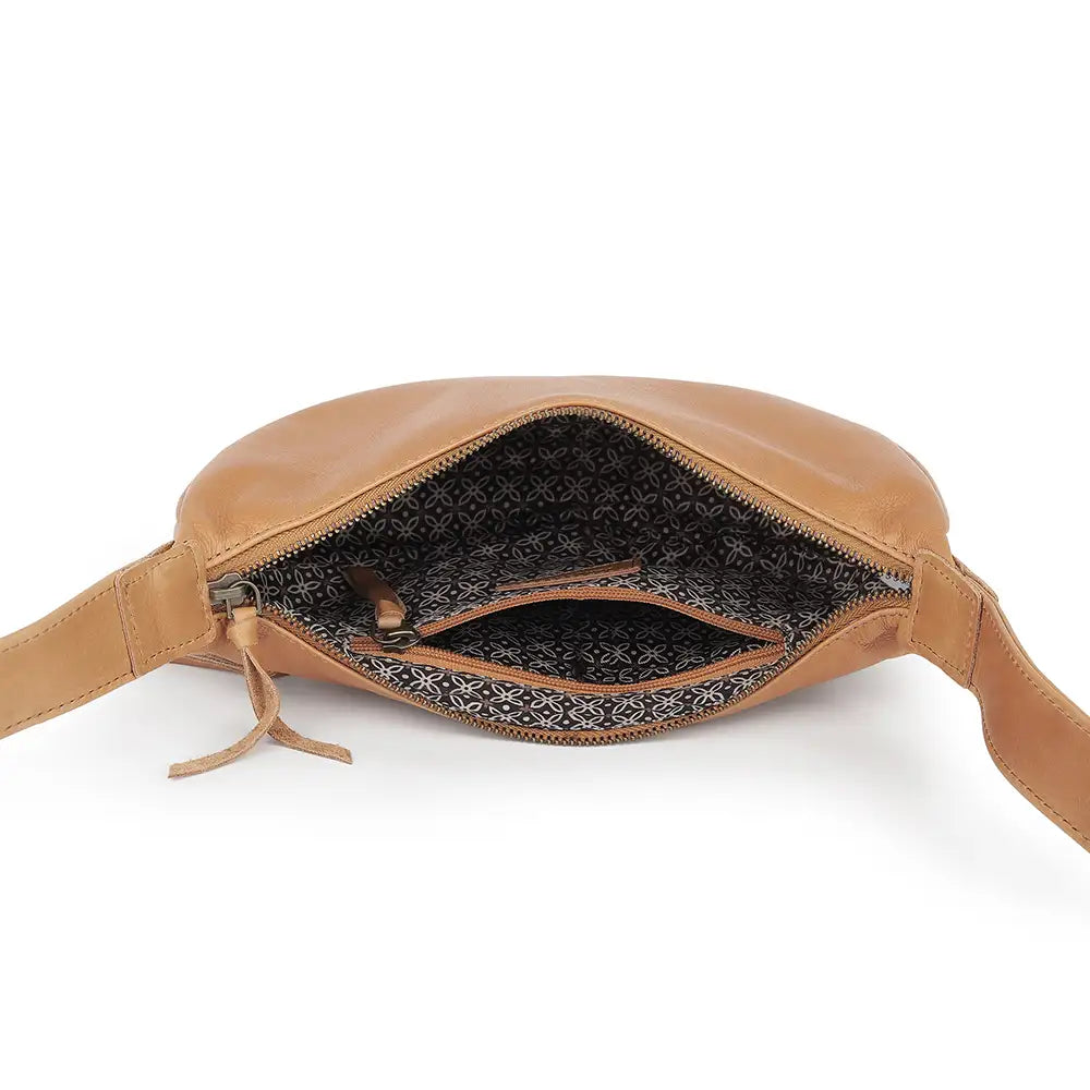 Washed Cancun Half Moon Bag – Ayla 2005 Cognac 04