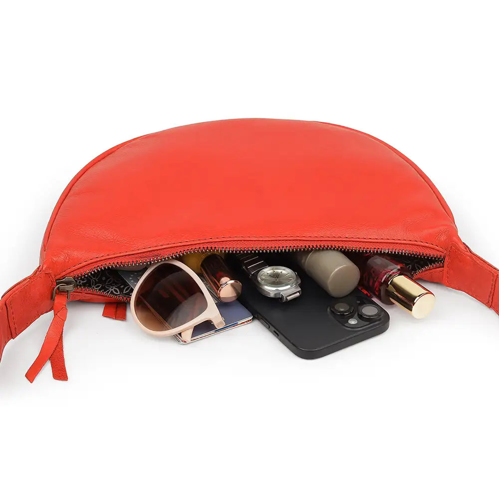 Washed Cancun Half Moon Bag – Ayla 2005 Red 02