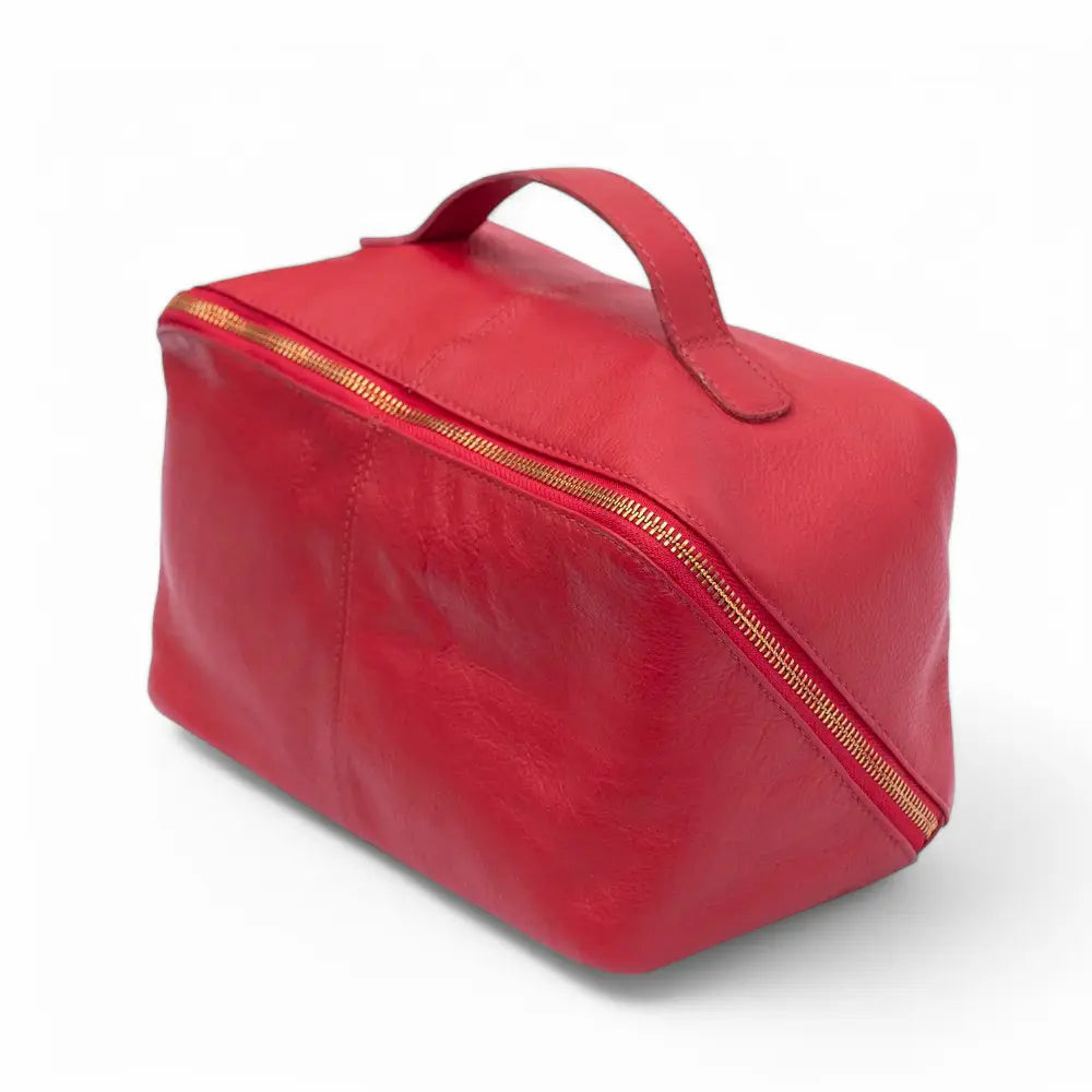 Red Leather Washbag Seville 114 05