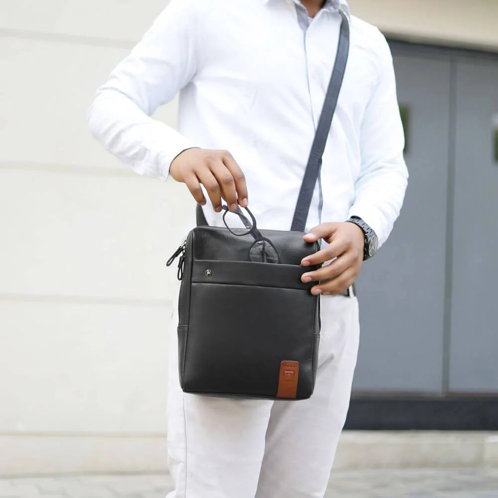 Black Tuscan Messenger Bag (7)