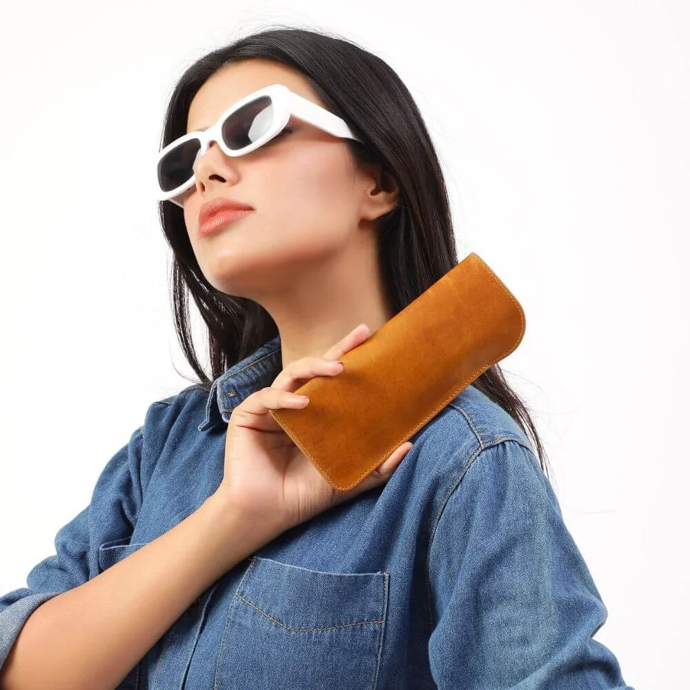 Leather-Lined Glasses Pouch – Mayfair 2503 Tan (6)