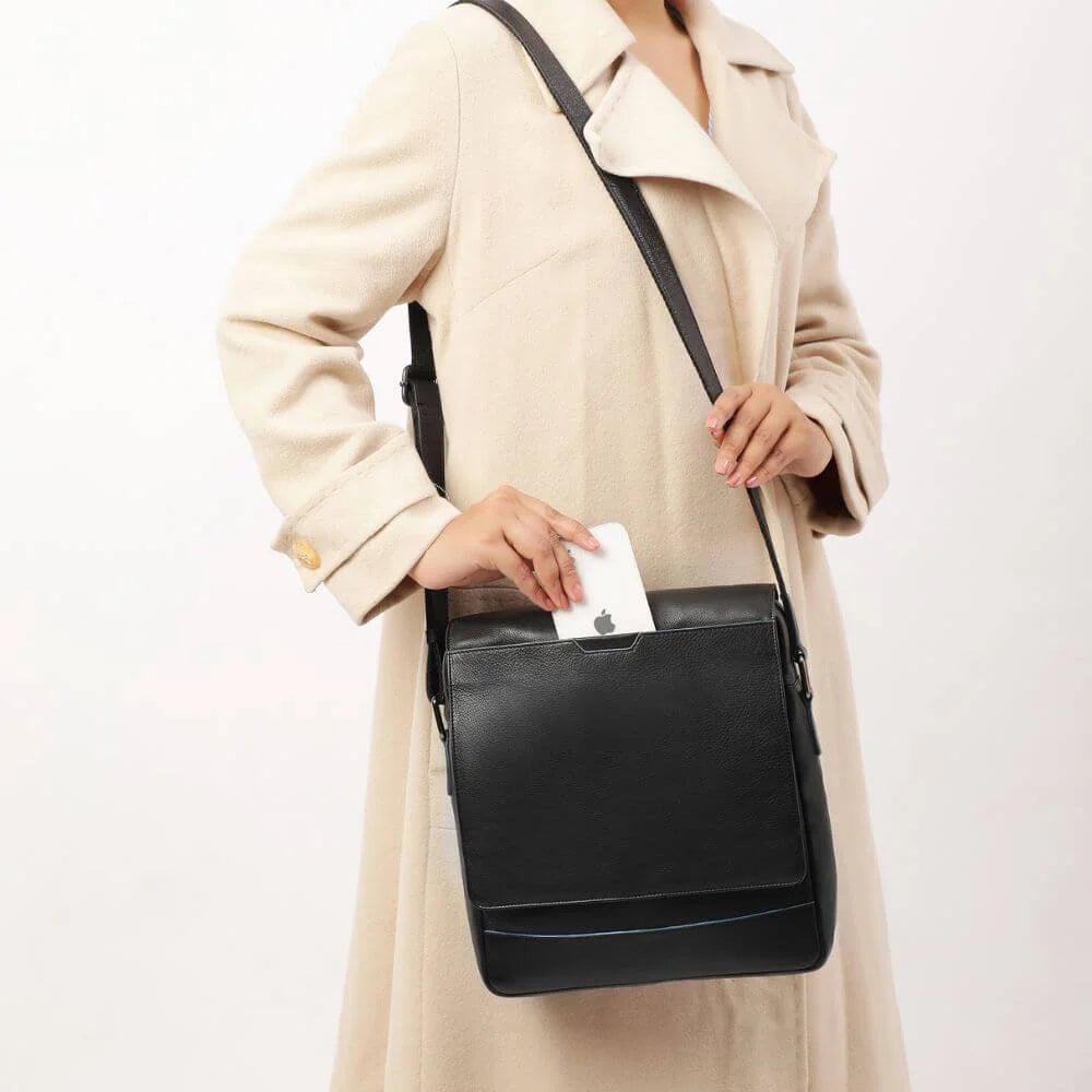 Black Leather Crossbody Messenger Bag Hudson 5510 (3)