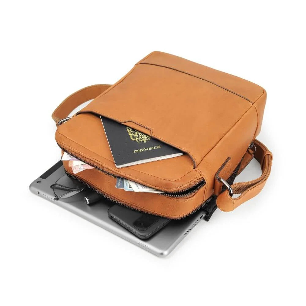 Cognac Leather Messenger Bag Zip Top Hudson 5520 (5)