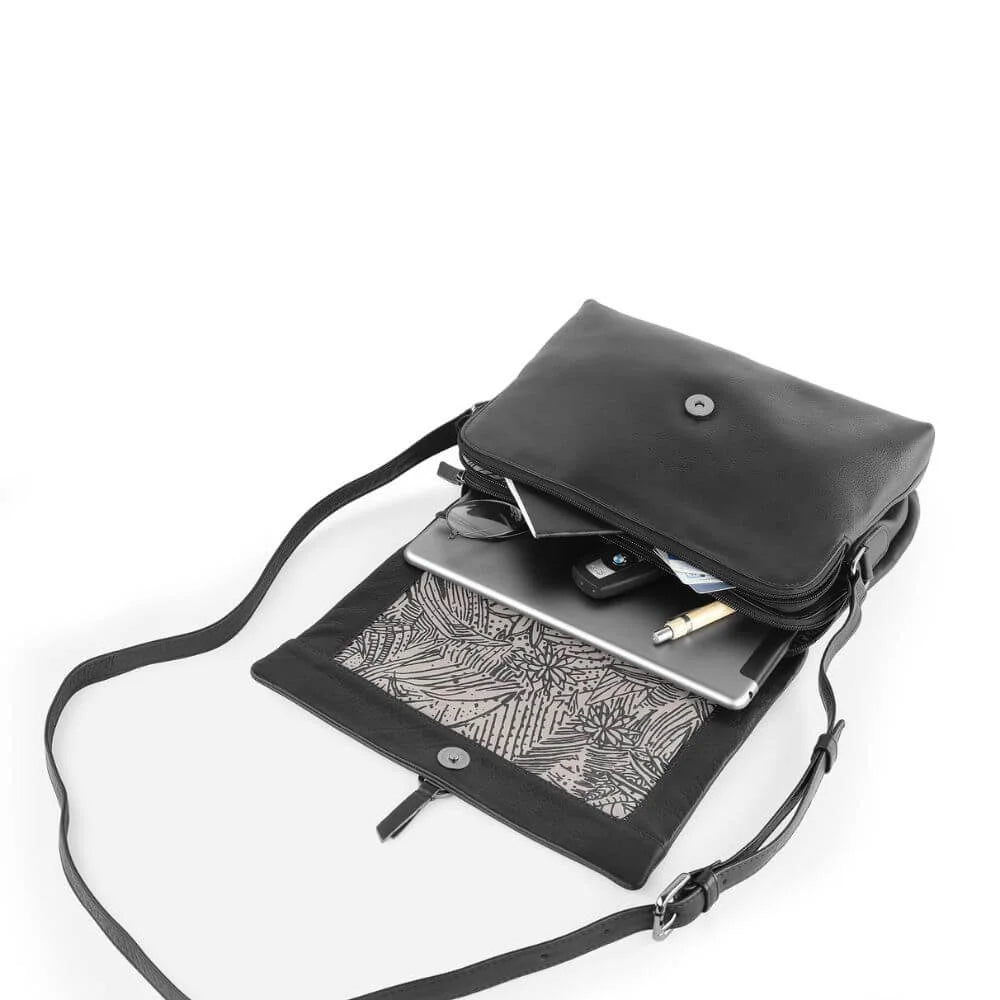 Black Leather Crossbody Bag with buckle Hudson 5650 (5)