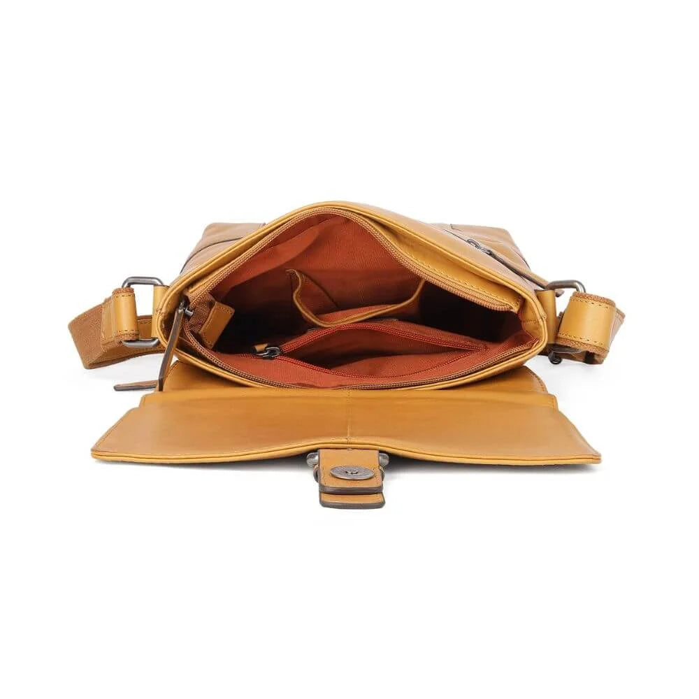 Cognac Waxy Leather Buckle Messenger Bag Chester 3314 (6)