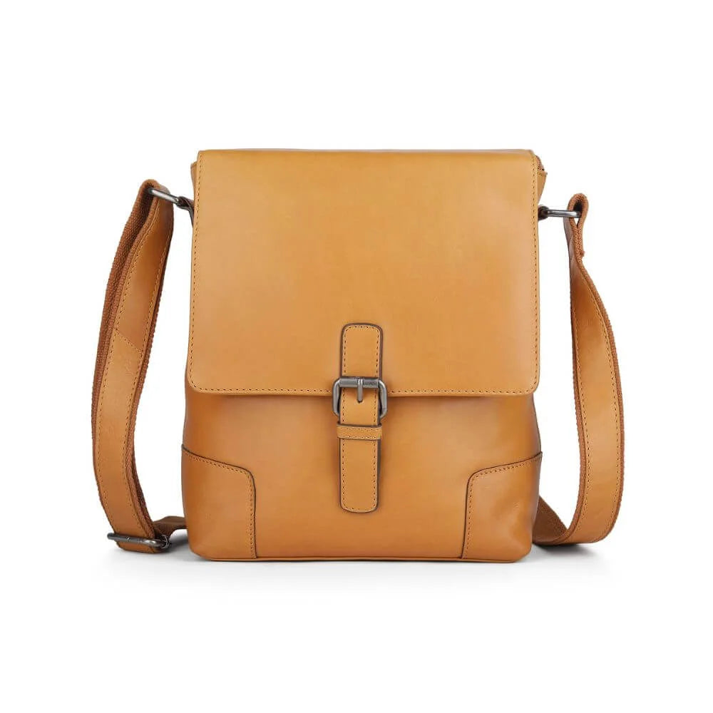 Cognac Waxy Leather Buckle Messenger Bag Chester 3314