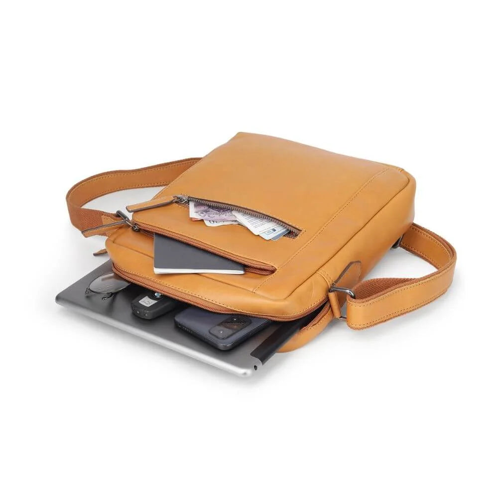 Cognac Waxy Leather Flight Bag Chester 3315 (4)