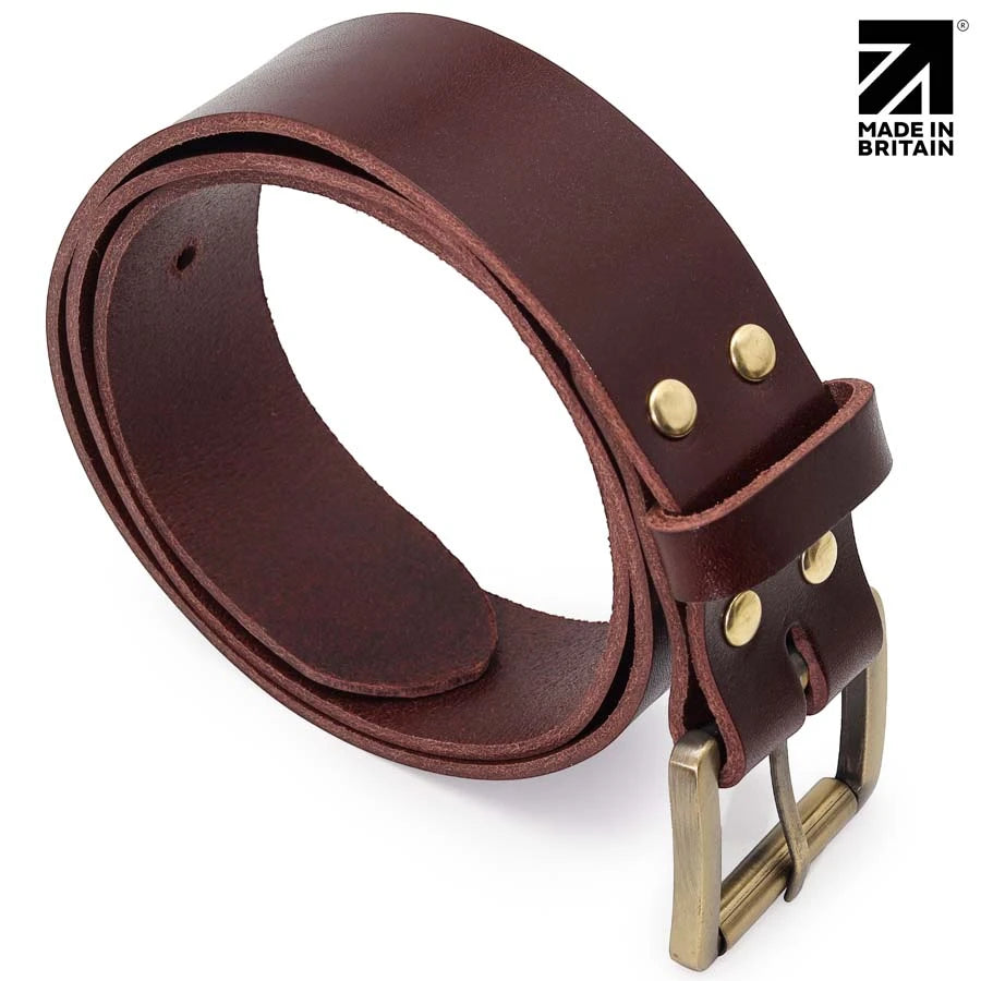 Brown real leather belt with waxed edges, point tip and brass roller buckle