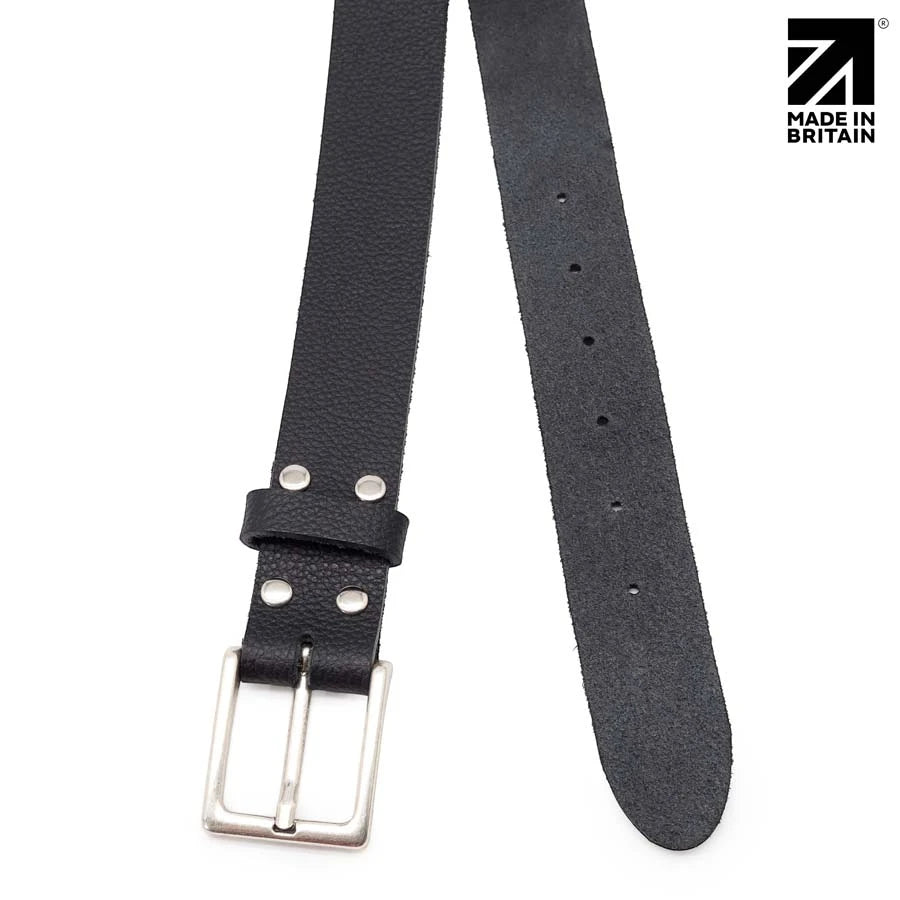 Black real leather belt with pebble grain finish waxed edges and premium british craftsmanship.
