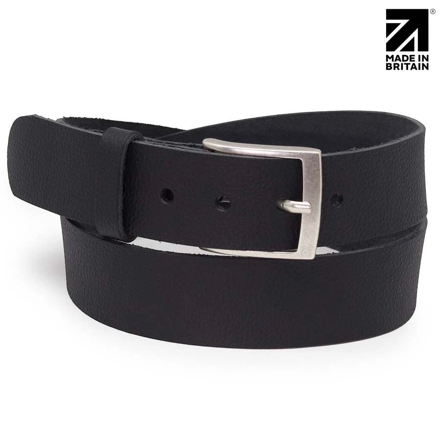 Men's black 40 mm full grain pebble leather belt with nickel buckle and textured leather finish